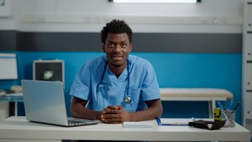 médico negro