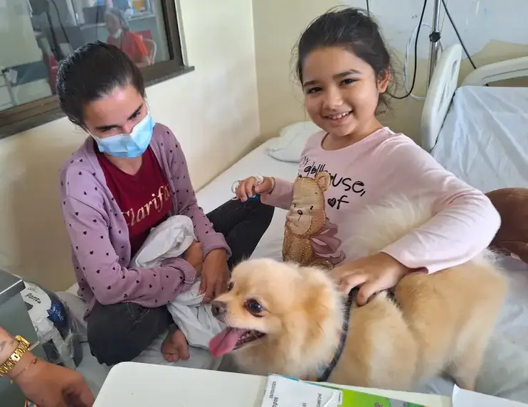 Pet Terapia leva alegria a crianças internadas e transforma ambiente hospitalar no Pará