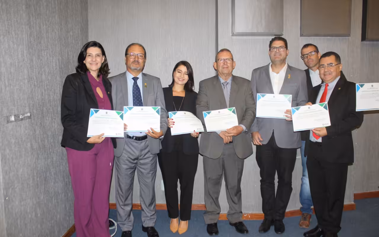 Posse da Gestão 2025-2028 do CRMV-BA marca compromisso com a valorização da Medicina Veterinária na Bahia