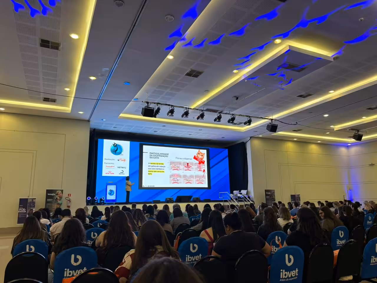 Congressos MedVep 2025 reúnem mais de 2700 pessoas em Foz do Iguaçu