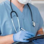 Cuidar também arrisca a vida os perigos invisíveis da rotina na Medicina Veterinária