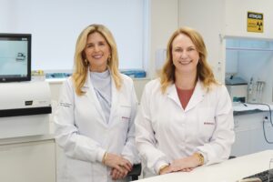 Priscila Viau e Débora Cattaruzz