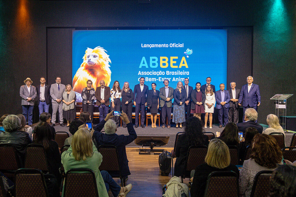 CRMV-SP participa do lançamento da Abbea, primeira entidade multissetorial dedicada ao bem-estar animal no Brasil