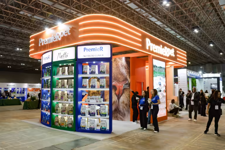 PremieRpet reforça investimento no conhecimento e inovação no WSAVA e CBA 2025