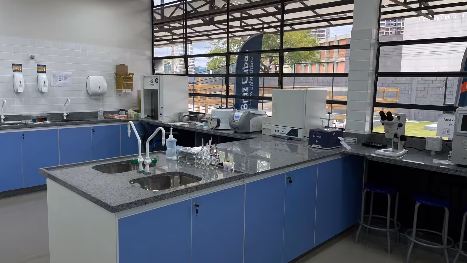 Braz Cubas inaugura Clínica-Escola de Medicina Veterinária