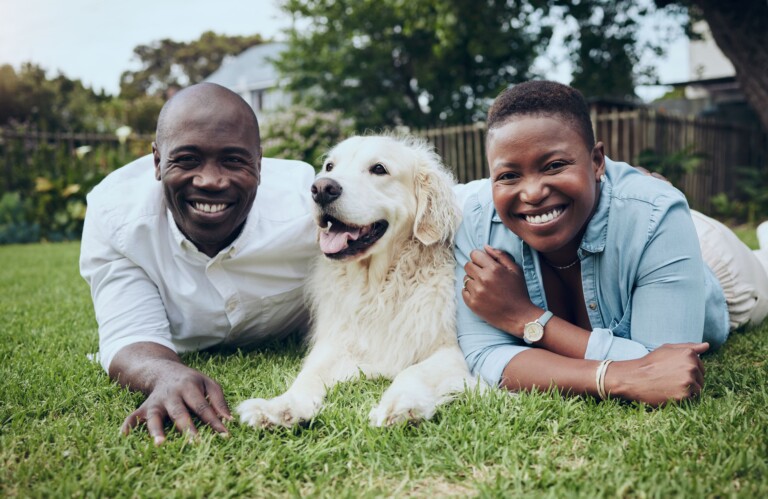 Mais pets, menos filhos? Mudança de perfil marca lares brasileiros