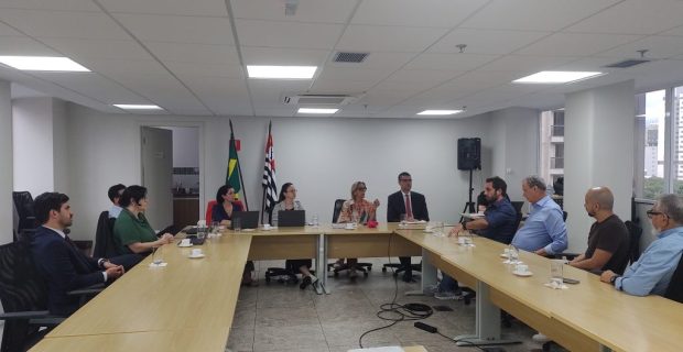 CRMV-SP realiza encontro com planos de saúde pet