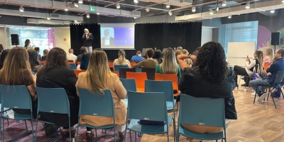 Petlove lança programa para fortalecer médicos-veterinários e aposta em saúde mental como pilar estratégico