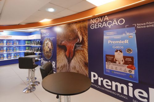 PremieR apresenta lançamentos nas linhas de alimentos secos e úmidos no Cat Congress
