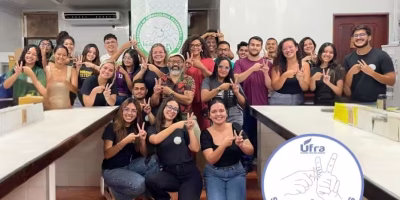 Projeto Saúde Animal em Libras garante acessibilidade durante atendimentos veterinários