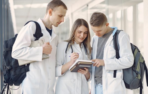 Câmara analisa PDL contra ensino semipresencial em Medicina Veterinária