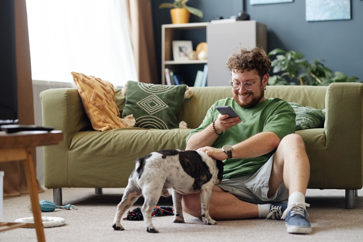 Redes sociais ampliam debate sobre bem-estar de cães e gatos