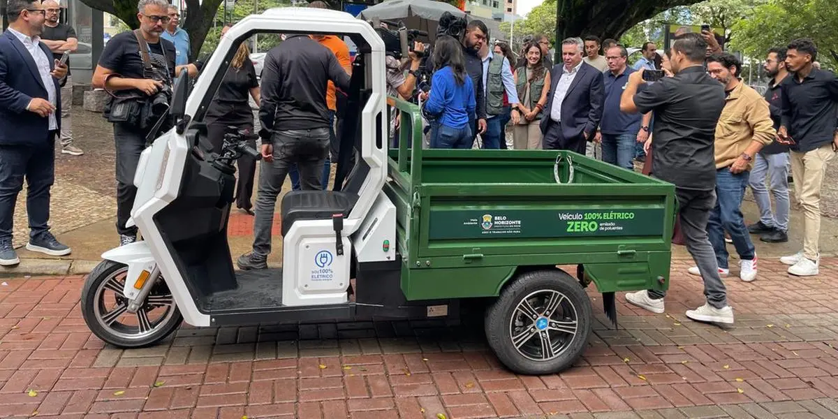 Belo Horizonte (MG) anuncia substituição de carroças por triciclos elétricos e retira tração animal das ruas