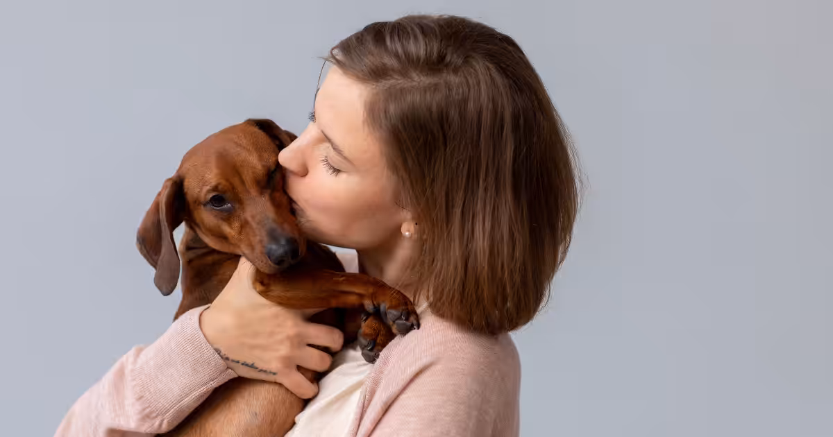 “Mãe de pet” é mãe, sim: afeto redefine consumo e exige profissionais mais preparados