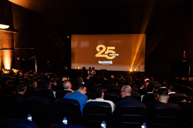 Special Dog Company transforma 25 anos de história em documentário e celebra trajetória com evento exclusivo